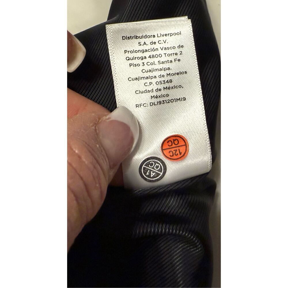 NWOT Talbots Textured Vest Sz. 10P Black Gold Buttons Sleeveless Long - Picture 12 of 12